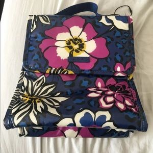 New Vera Bradley Vinyl Lunch Bag Floral Print